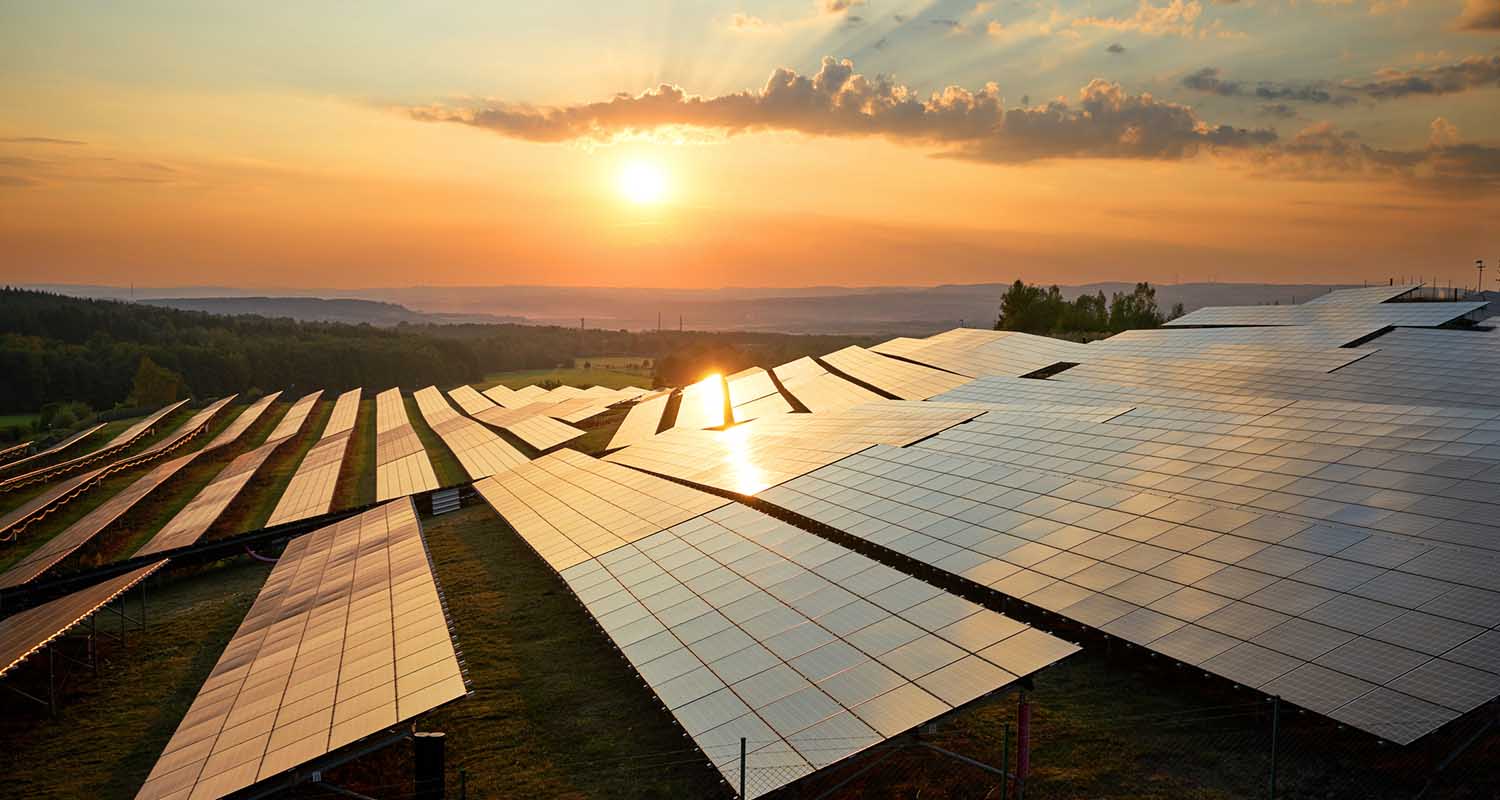 Desarrollan célula solar monolítica en tándem de perovskita-PERC con una eficiencia del 23,7%