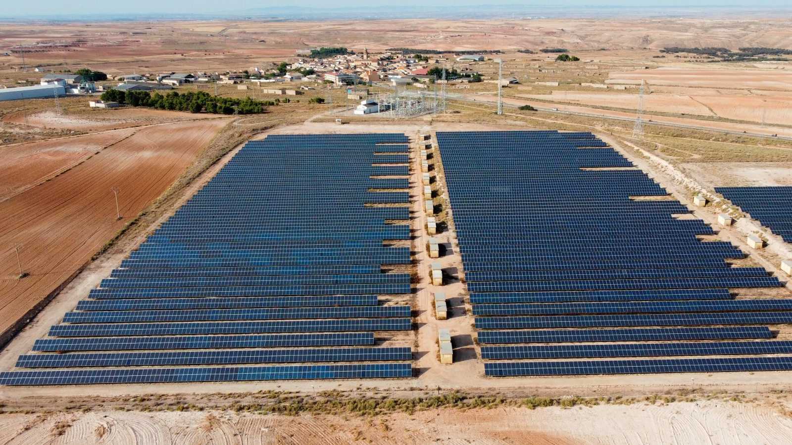 Europa impulsa su revolución solar con récord de 56 GW DC en instalaciones fotovoltaicas en 2023