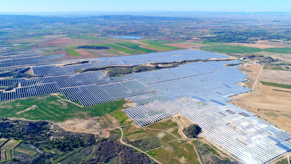 La energía fotovoltaica lidera el mix energético en España por 4º mes consecutivo