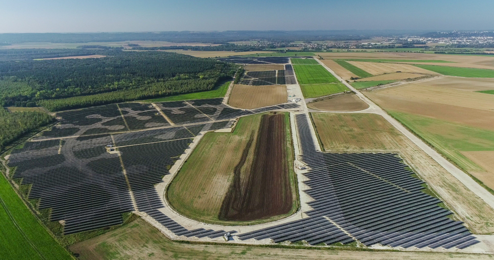 Francia impulsa su crecimiento en energía solar: datos clave del tercer trimestre de 2024