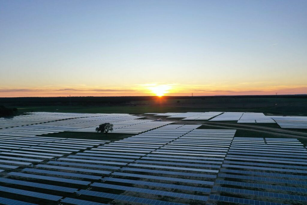 España logra un récord en energía fotovoltaica y reduce el precio de la luz a mínimos históricos 1 fotovoltaica