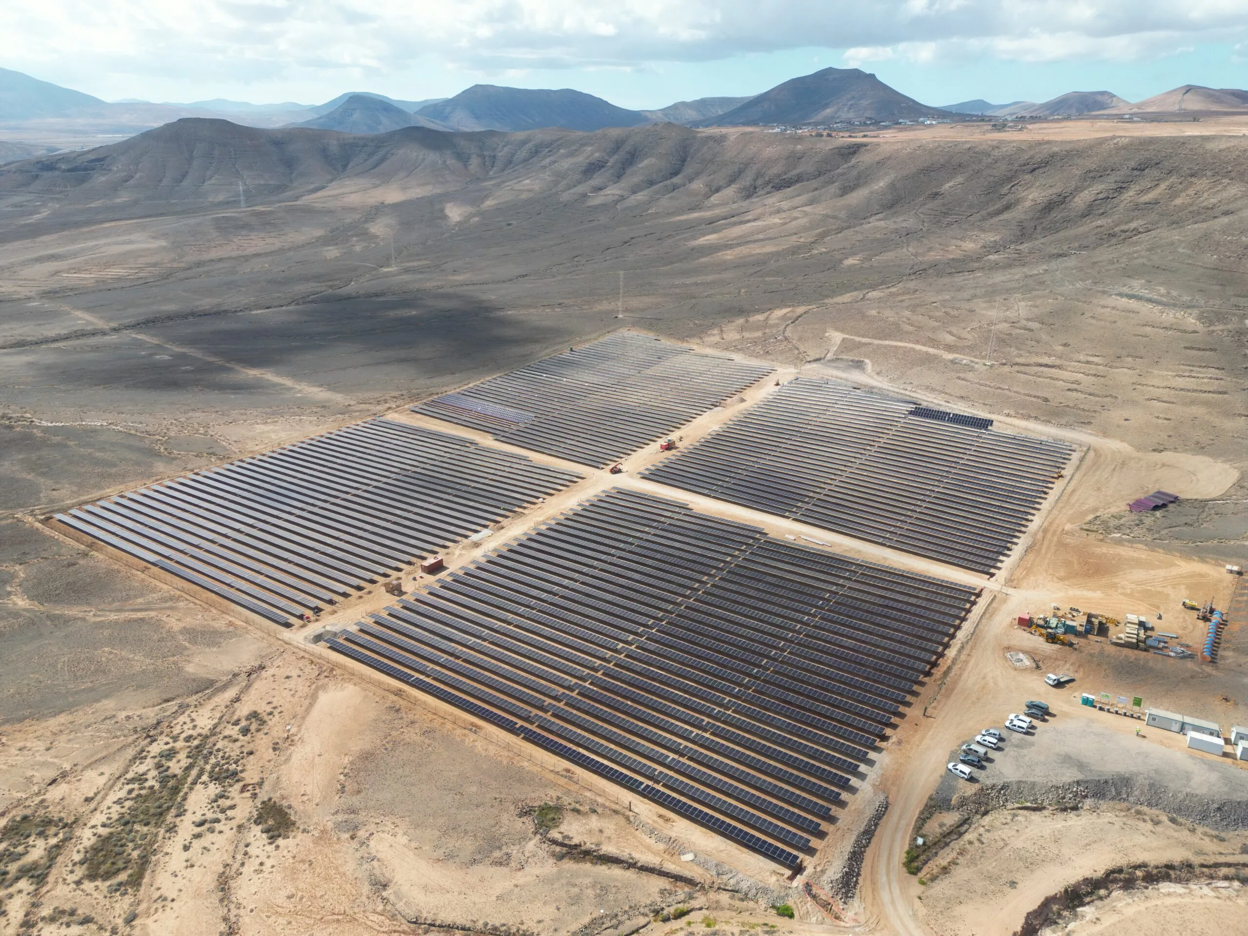 Instalaciones de energía solar marcan récord mundial en 2025 con China liderando el crecimiento